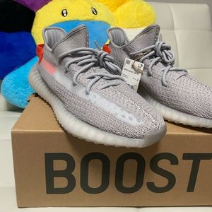 New with tags 🏷 Yeezy Boost 350